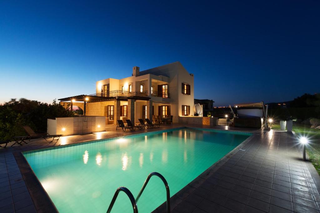 5 bedroom Villa Poseidon with private pool, Aphrodite Hills Resort photo 3