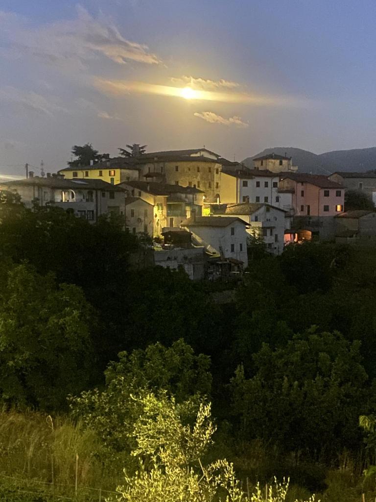 Lovely Tuscan Mountain Village photo 4
