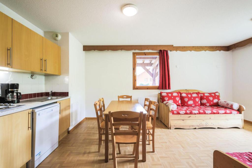 Résidence Les Gentianes - maeva Home - Appartement 3 Pièces 6 Personnes - C 38 photo 3