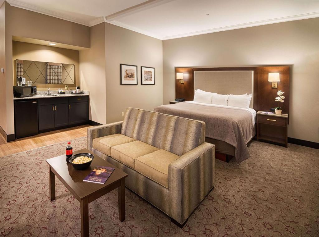 Best Western Premier Helena Great Northern Hotel - Tap to explore photos
