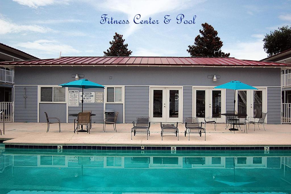 Oak Shores 30 image