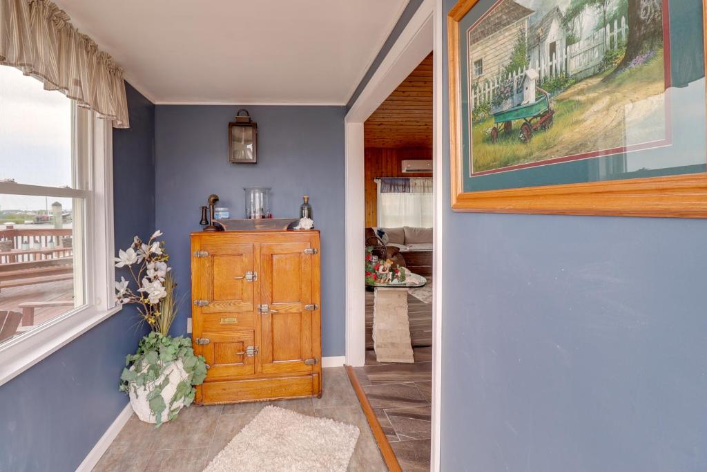Oceanfront Milford Home with View and Boat Access photo 3