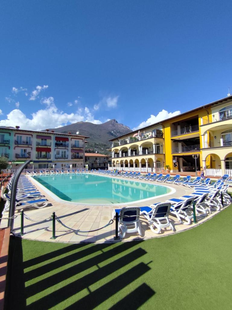 Giardino dei Colori Appartamenti Camilla Pool relax and family friendly