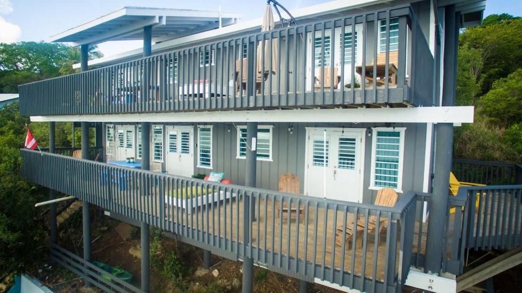 Ocean Front Villa 2 photo 3