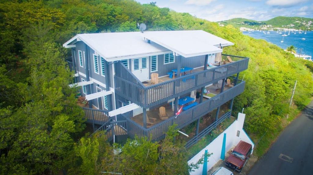 Ocean Front Villa 3 photo 2