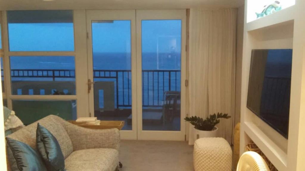Enchanted 17 Jewel Beachfront Luquillo -Pool photo 3