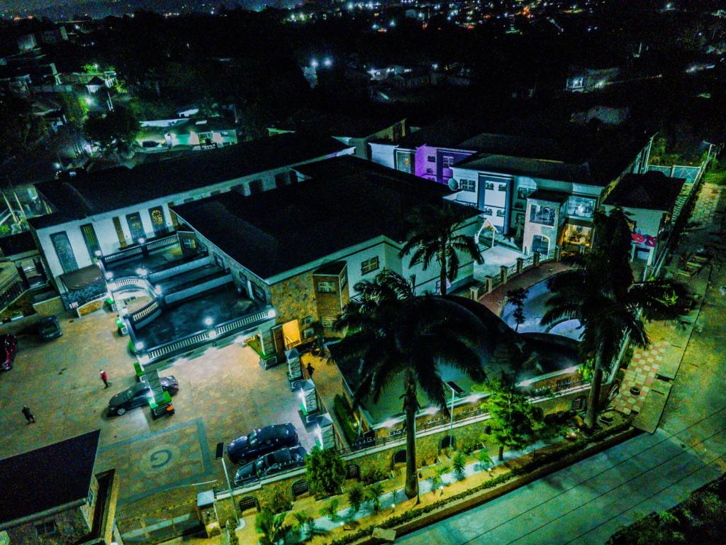 Gallani Suites Hotel