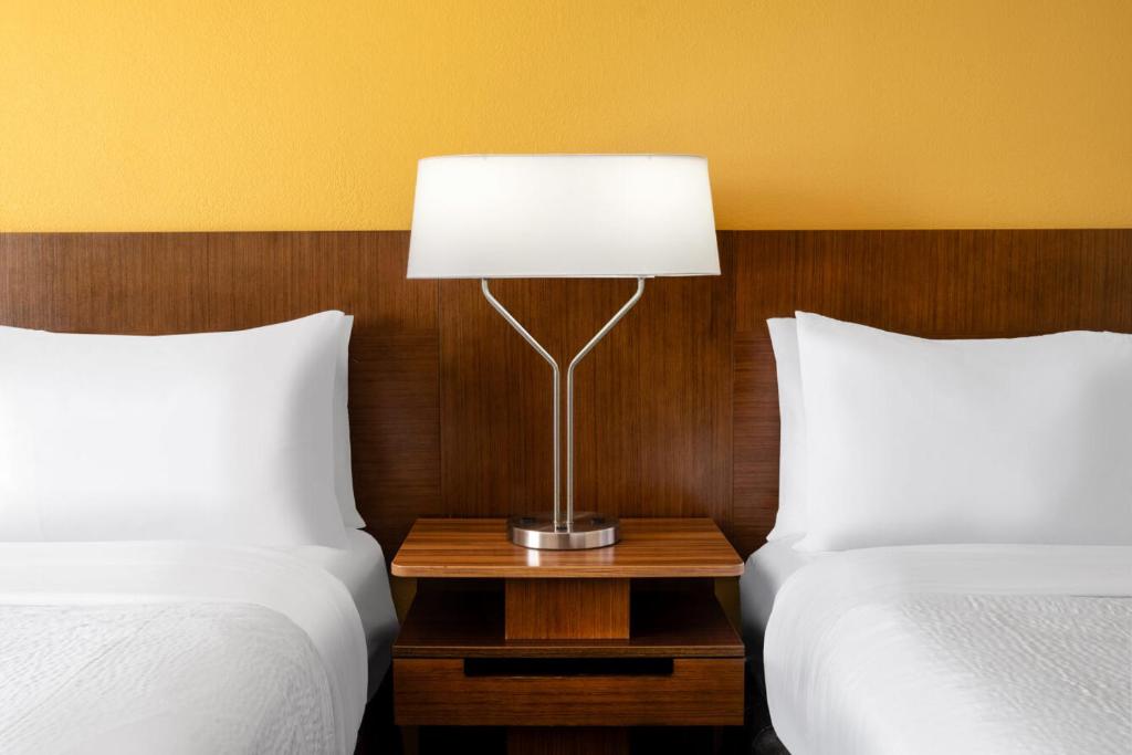 Garner Hotel Clarksville Northeast, an IHG Hotel photo 1