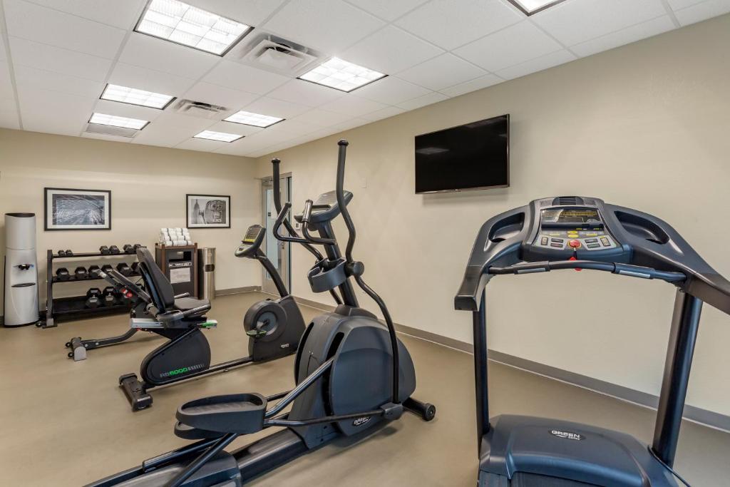 Garner Hotel Clarksville Northeast, an IHG Hotel photo 4