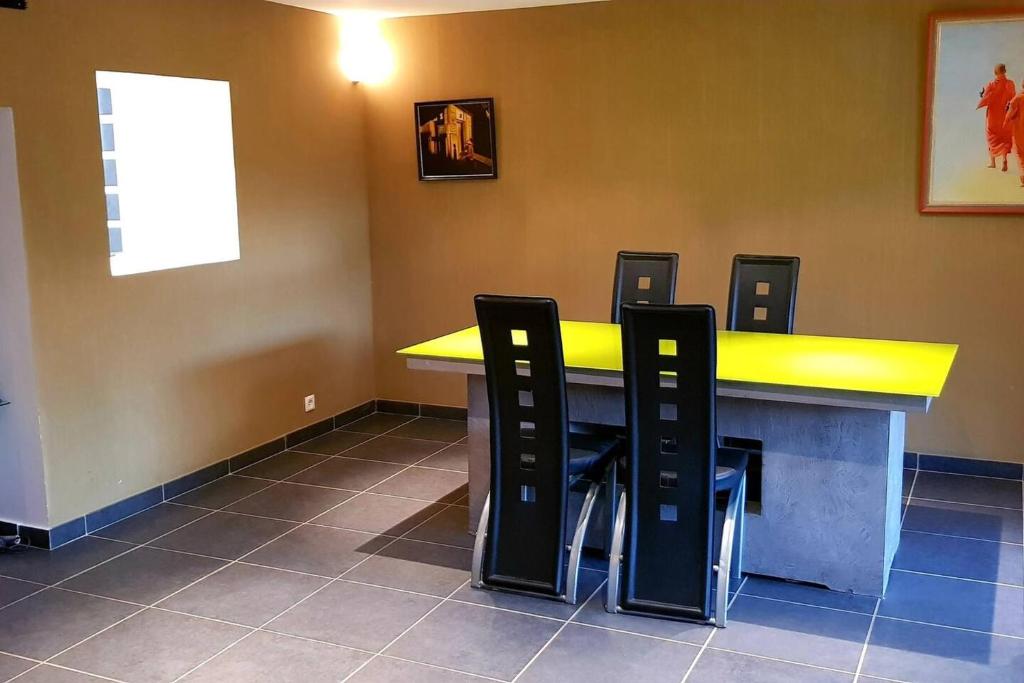 Propriete de 4 chambres avec terrasse a Aiguillon photo 2