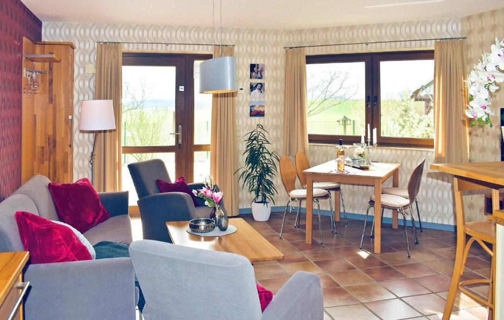 Cozy Home In Waren mritz With Kitchen photo 1