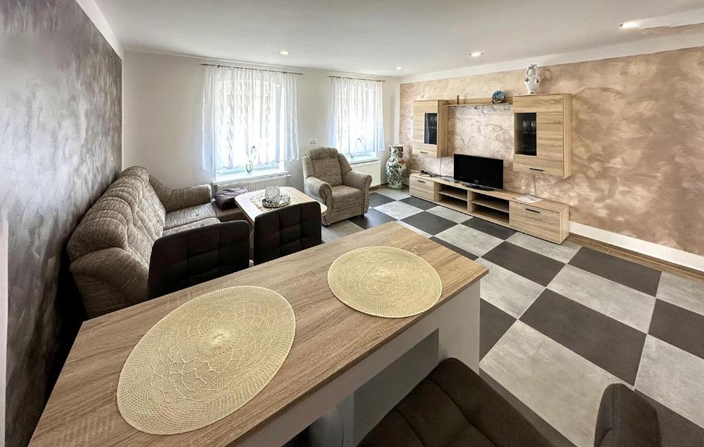 Beautiful Apartment In Klink With Wifi photo 2