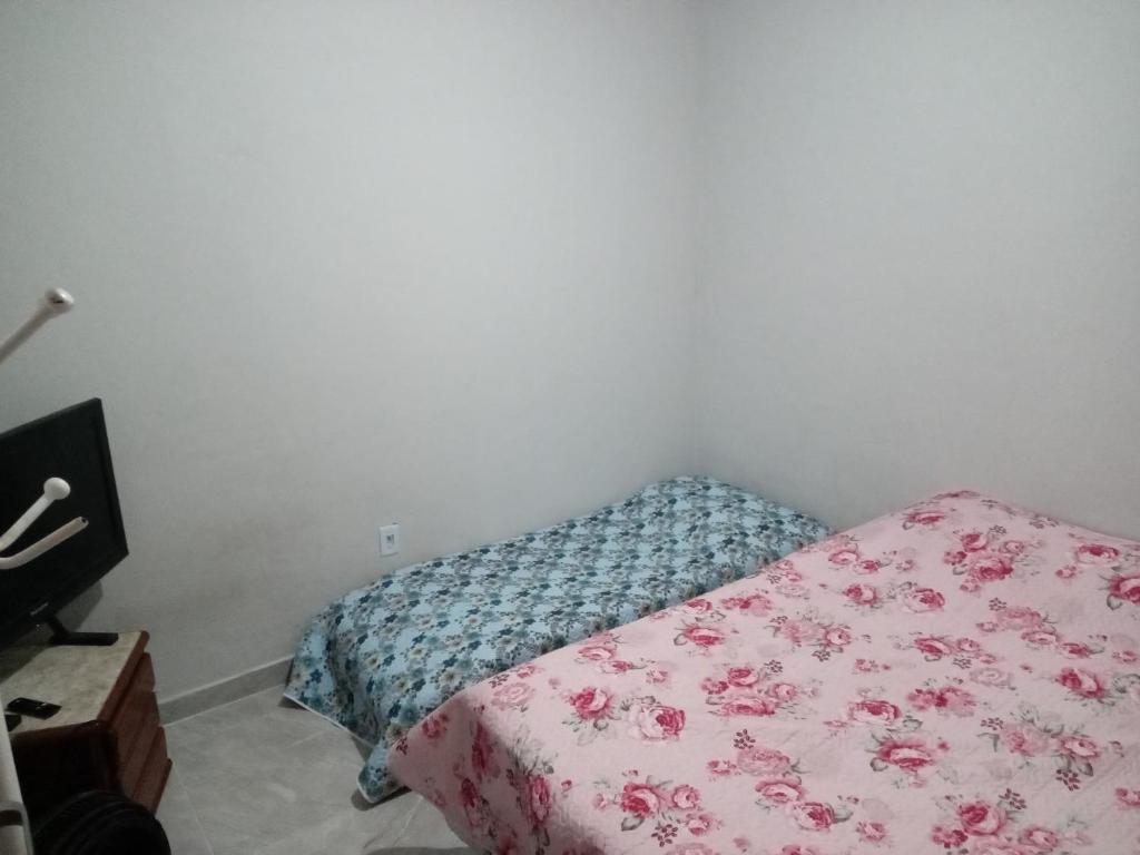 Quarto,cozinha,banheiro e área externa compartilhada photo 4
