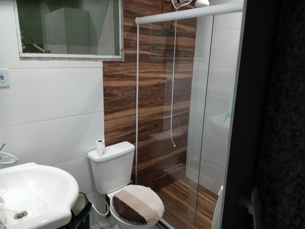 Quarto,cozinha,banheiro e área externa compartilhada photo 2