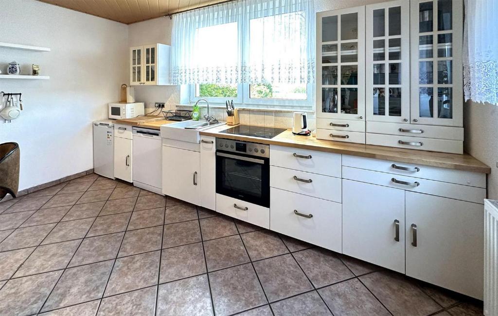 2 Bedroom Nice Apartment In Silz Ot Nossentin photo 3