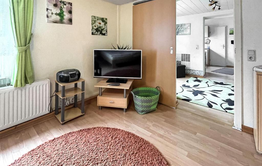 Amazing Apartment In Ueckermnde seebad With Kitchen photo 3