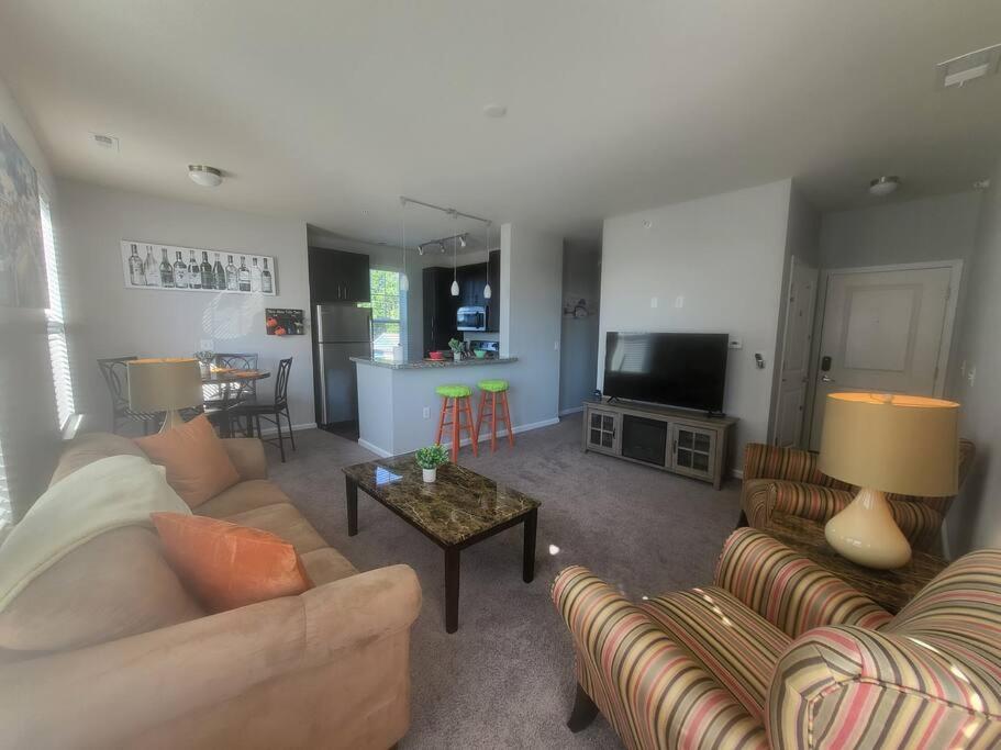 Luxury 1BR/1BA w/ Top Amenities in Prime Location image