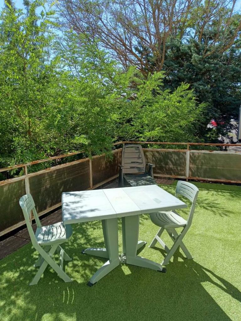 Appartement d'une chambre avec terrasse et wifi a Brives Charensac photo 1