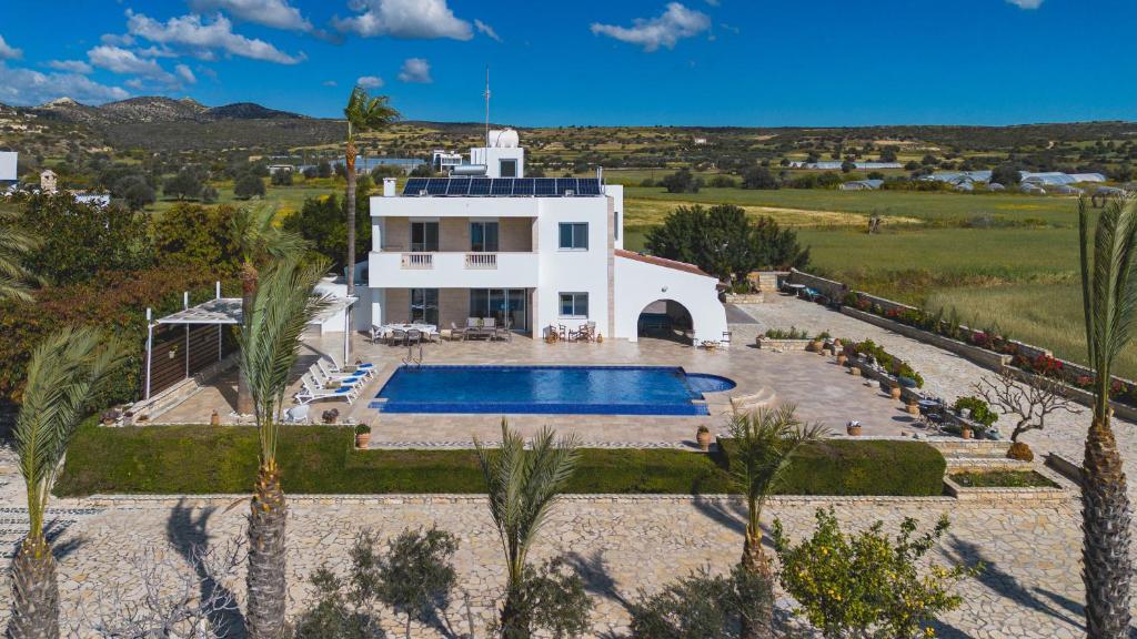Villa Chrysta photo 2