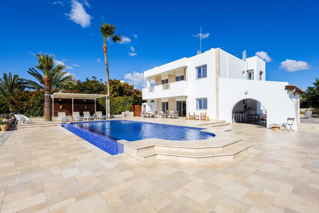 Villa Chrysta photo 3
