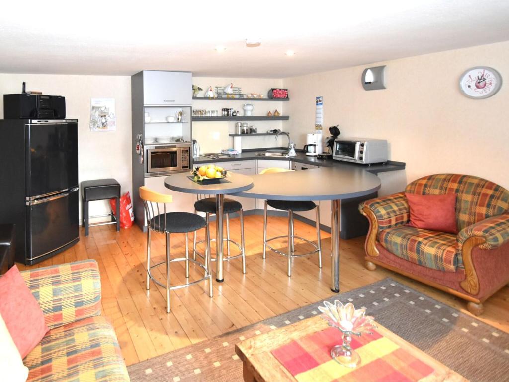 Comfortable holiday home in the Weser Uplands with saunas and solarium photo 1