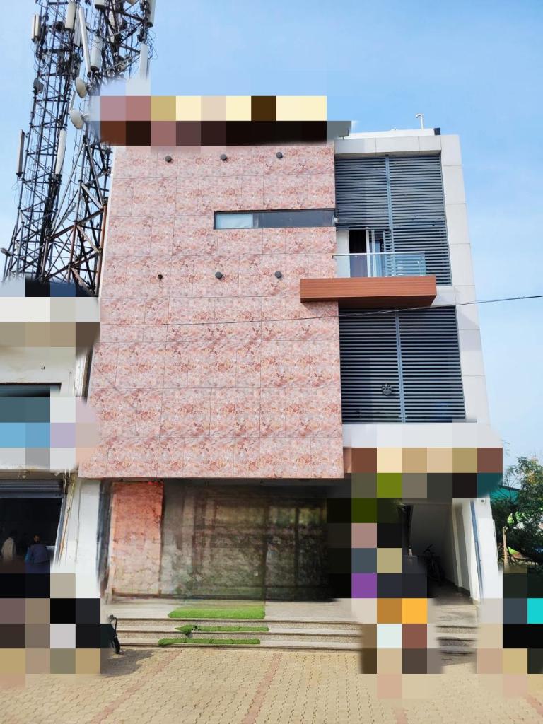 MEHRAAZ VILLA -- LPU Green Velly -- Super Deluxe Rooms