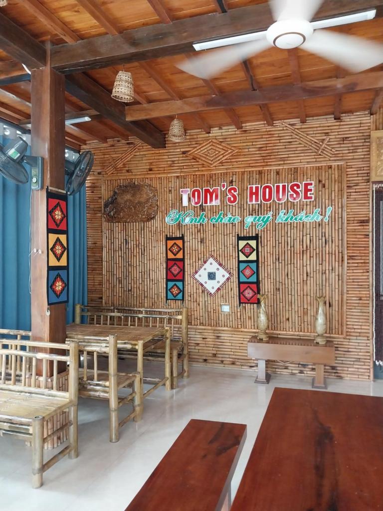 Tom's House