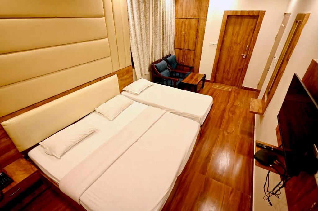 Hotel Vrindavan Palace photo 3