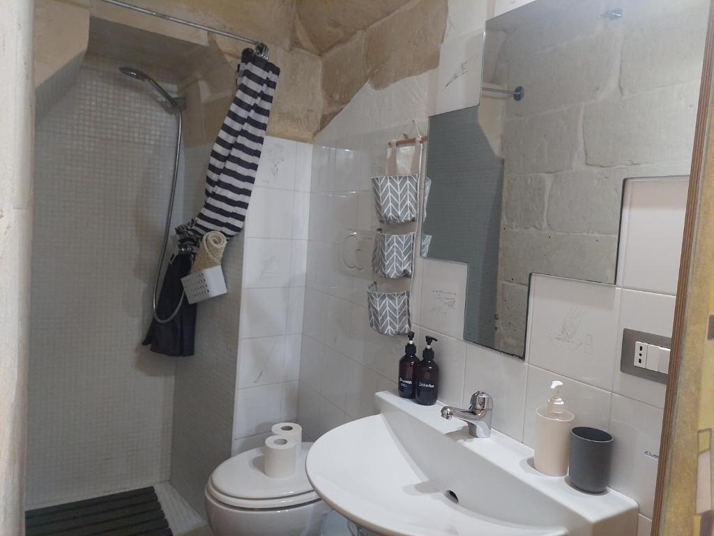 White Suite B&B photo 2