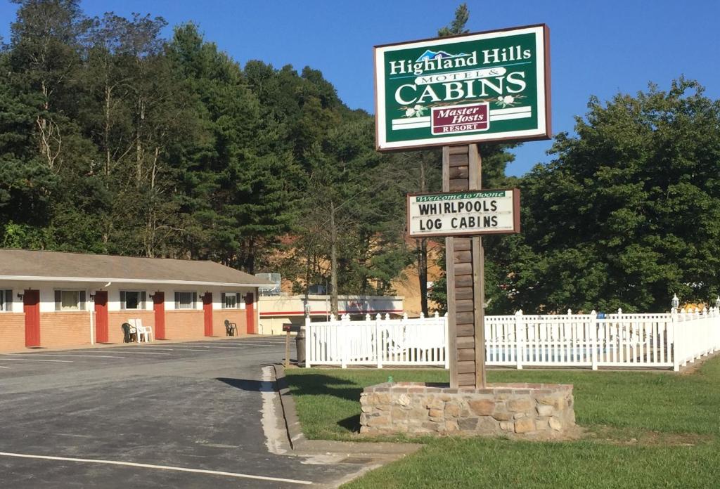 Highland Hills Motel and Cabins – A Master Hosts Resort image