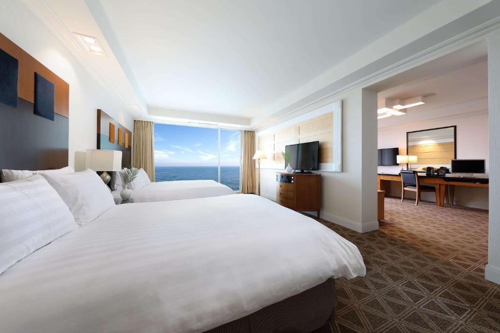 Ramada Plaza by Wyndham Jeju Ocean Front photo 4