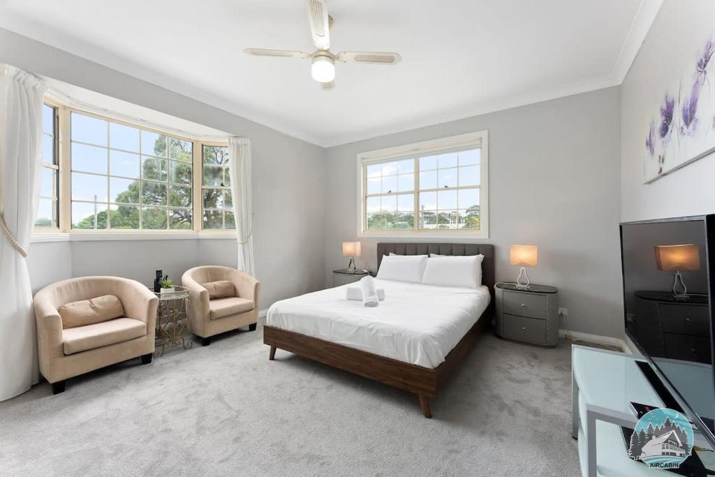 Aircabin - Blakehurst - Spacious - 5 Beds House photo 1