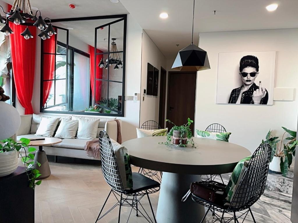 Elegant 2BR apt in Lumiere Riverside Thao Dien