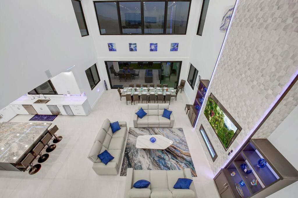 An Architectural masterpiece with unparalleled beauty, elegance and amenities photo 2