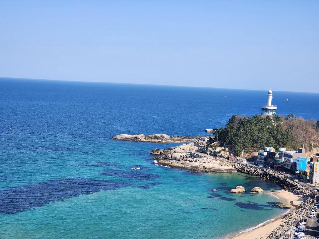 Sokcho Summitbay 1701 "Ocean View" photo 4