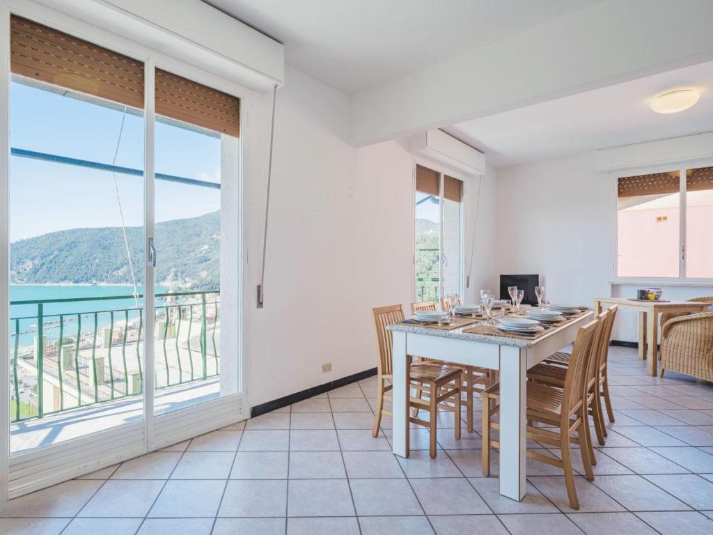 Apartment Come il sole all'improvviso by Interhome photo 2