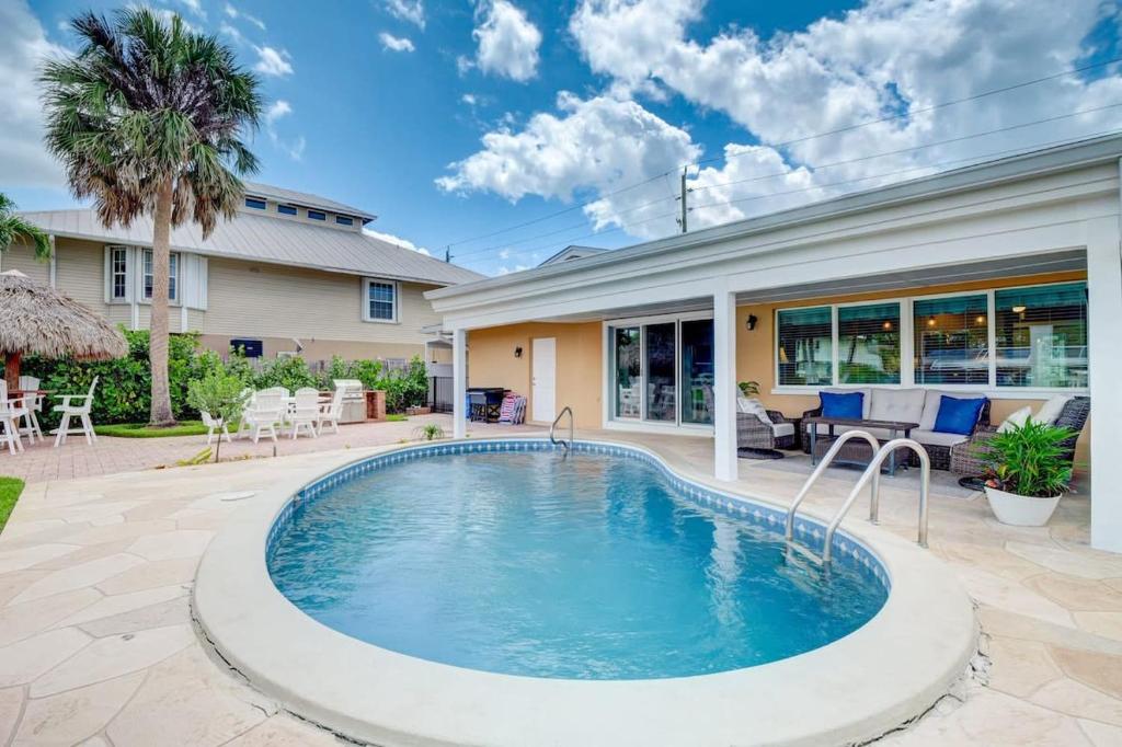 Bonita Springs Getaway With Pool and Spa