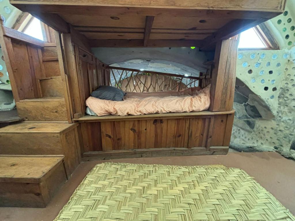 Earthship 3 levels FAMILY apartment with lake view photo 2