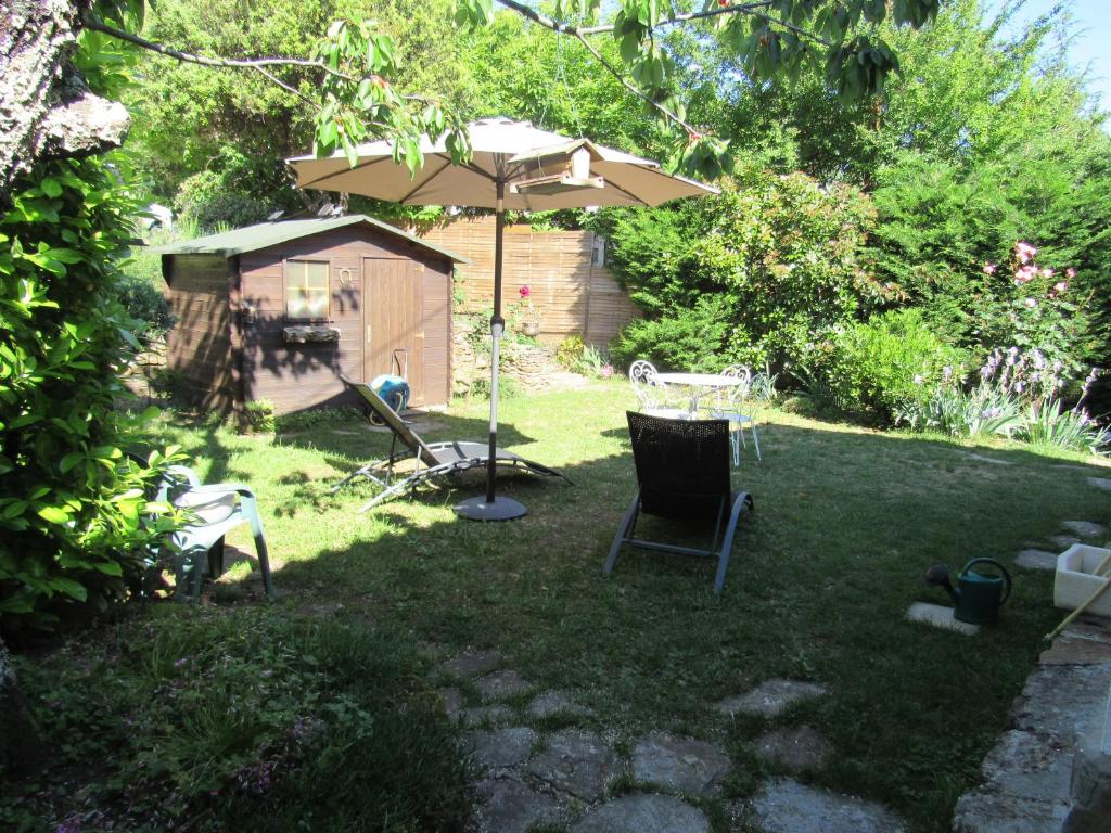 Maison avec jardin de 600 m2 au cœur des cévennes photo 1