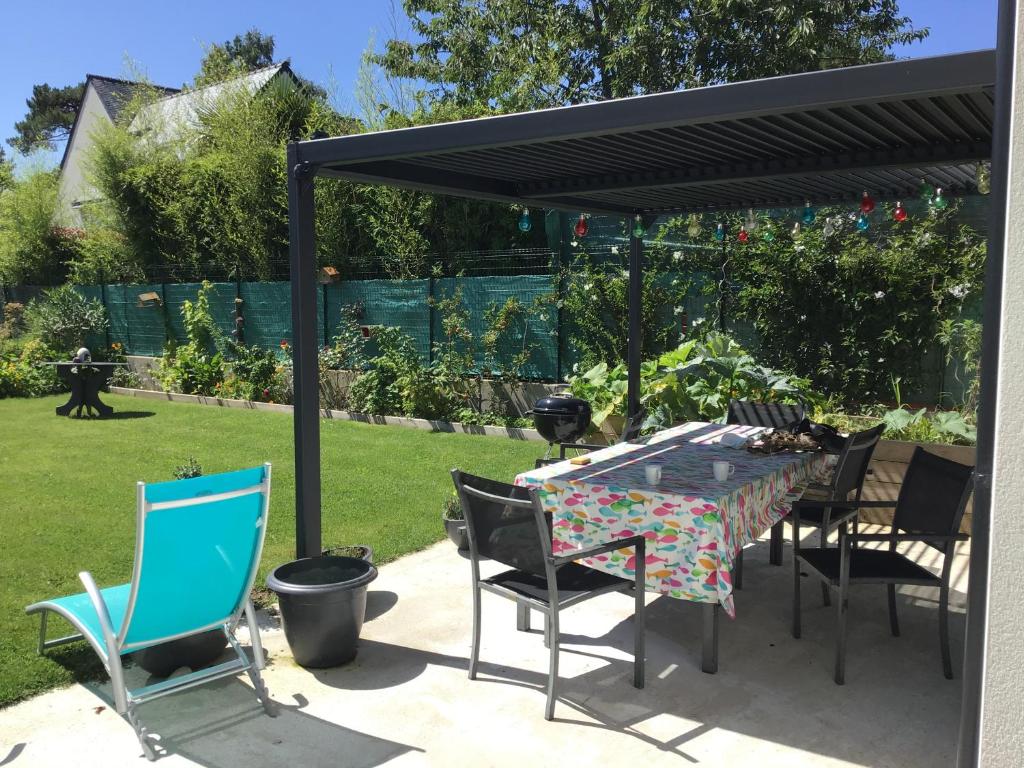 Apt 3 4 personnes acces jardin 15 min de la mer photo 2