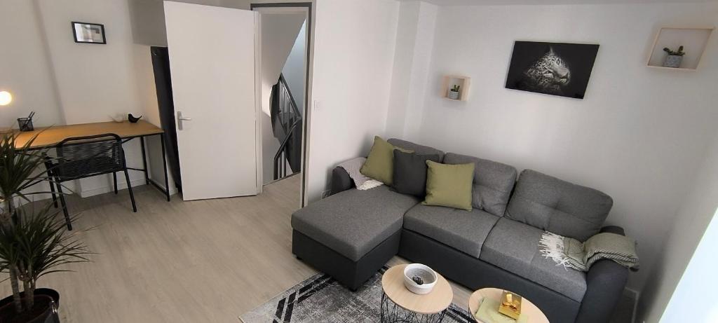 "Modern Cosy" Bernay hyper centre photo 1