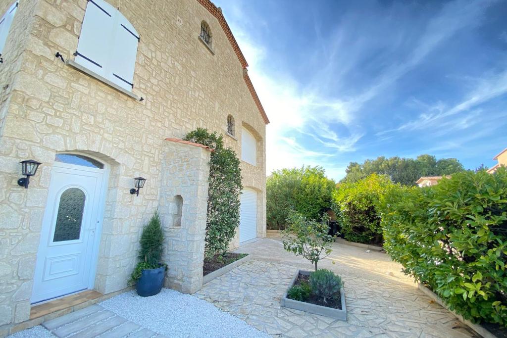 Villa Swimming pool La Bastide Near Montpellier Beach photo 4