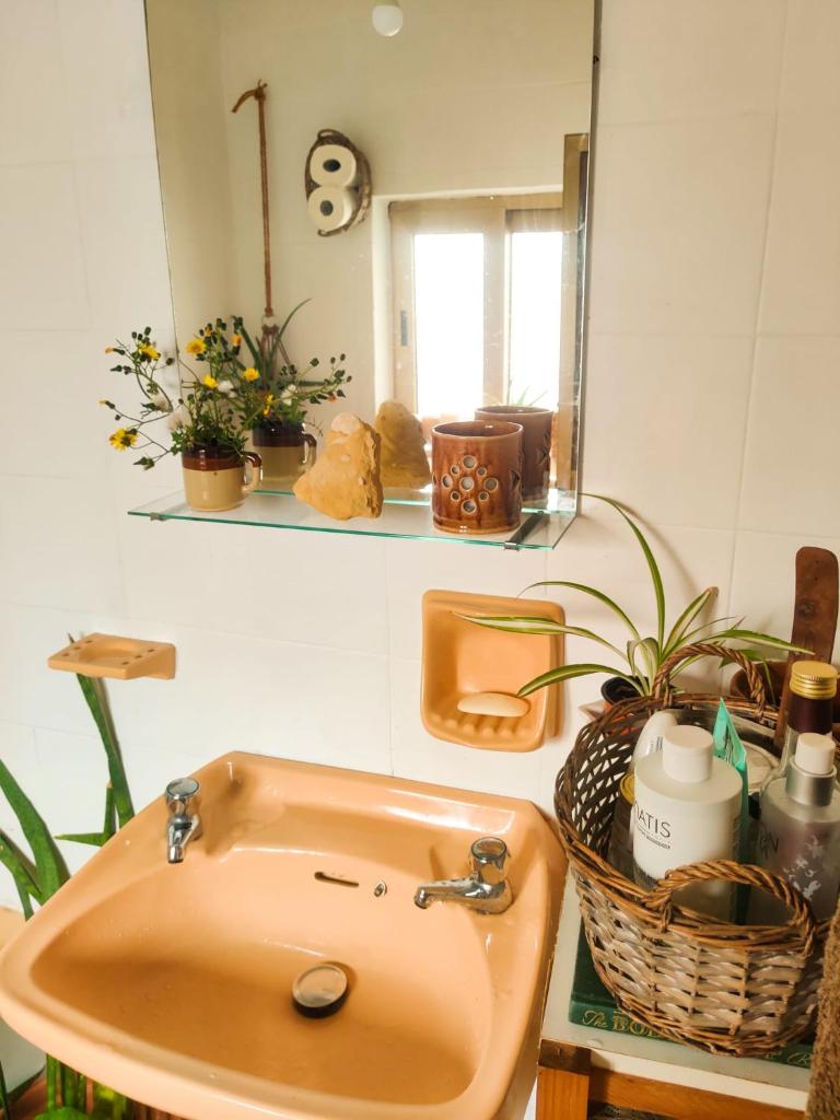 Private Double Room in a Cute Townhouse in Maltese Village Close To St Peters Pool photo 1