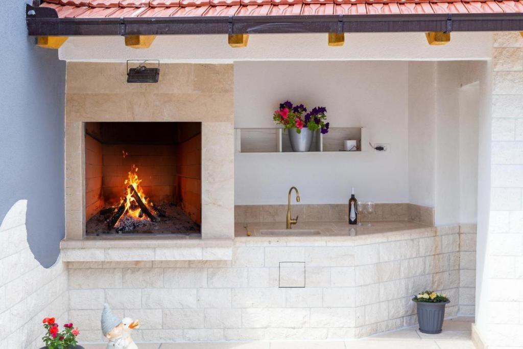 Villa Stars Hill with heated Pool Yacuzzi photo 2