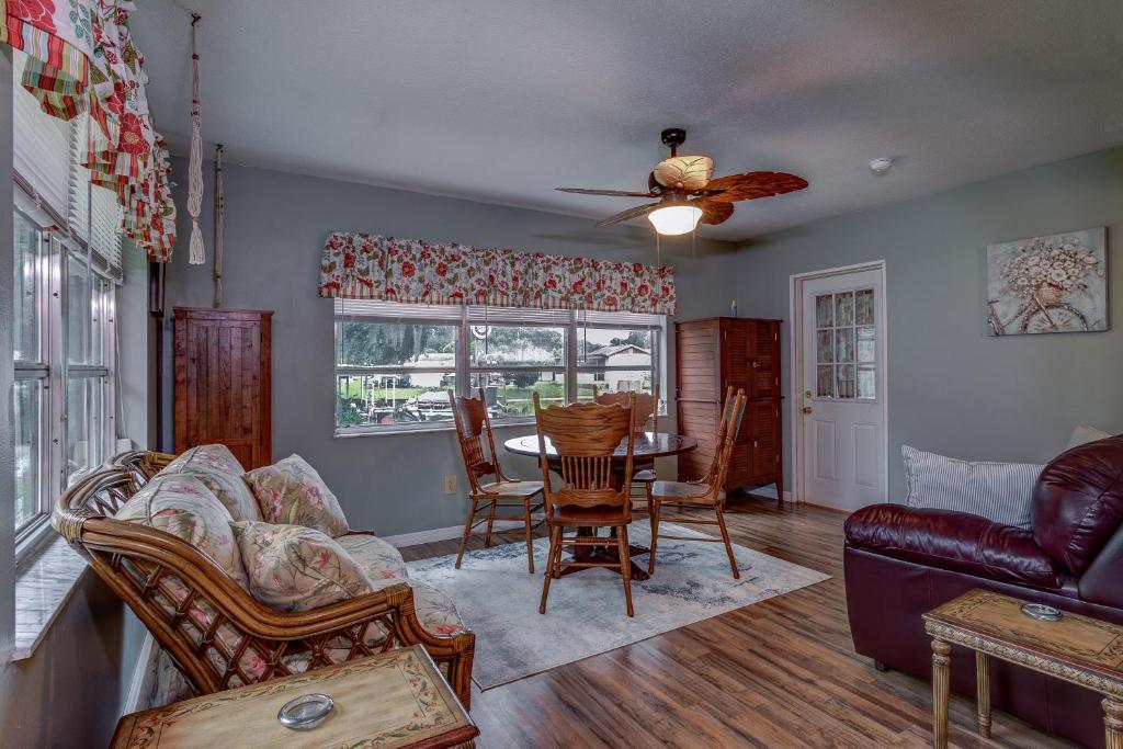 The Water Lily Lodge photo 1
