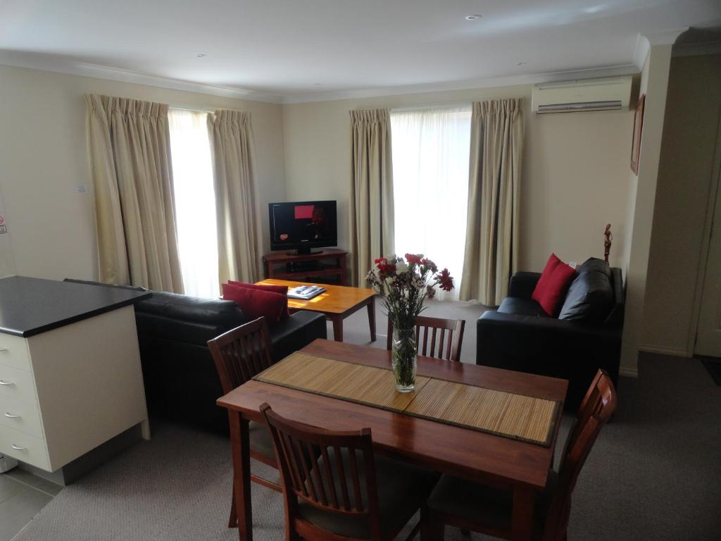 Victoria Lodge Motor Inn & Apartments photo 1
