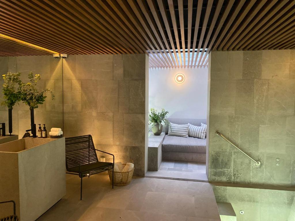 Nima Local House Hotel & Spa photo 4