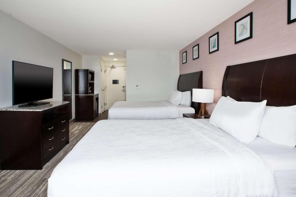 Hilton Garden Inn Benton Harbor photo 2