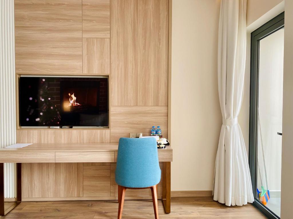 Bayside Bliss Apartment By A La Carte Ha Long Ocean View