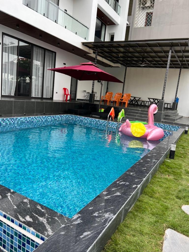 Căn Villa 9 Ngủ Vip Trung tâm Bãi Cháy